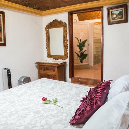 Hotel Eden De Los Angeles 圣米格尔－德阿连德 外观 照片